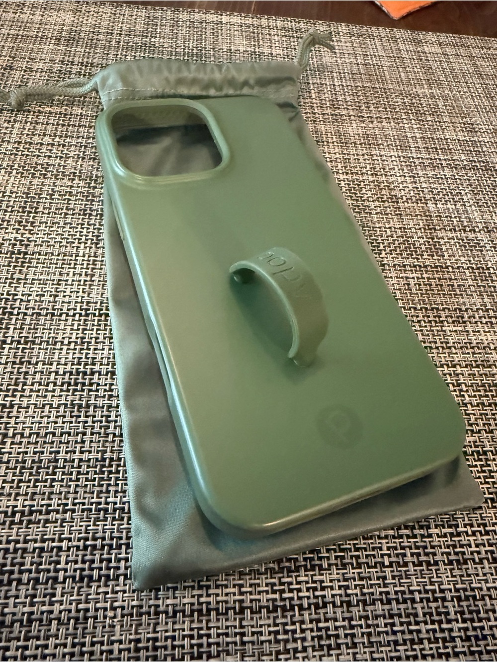 iPhone 16 Pro Max Loopy Case Olive Green